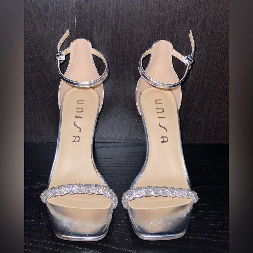 Unisa Womens Fayy Stiletto Heel Pumps (Silver)